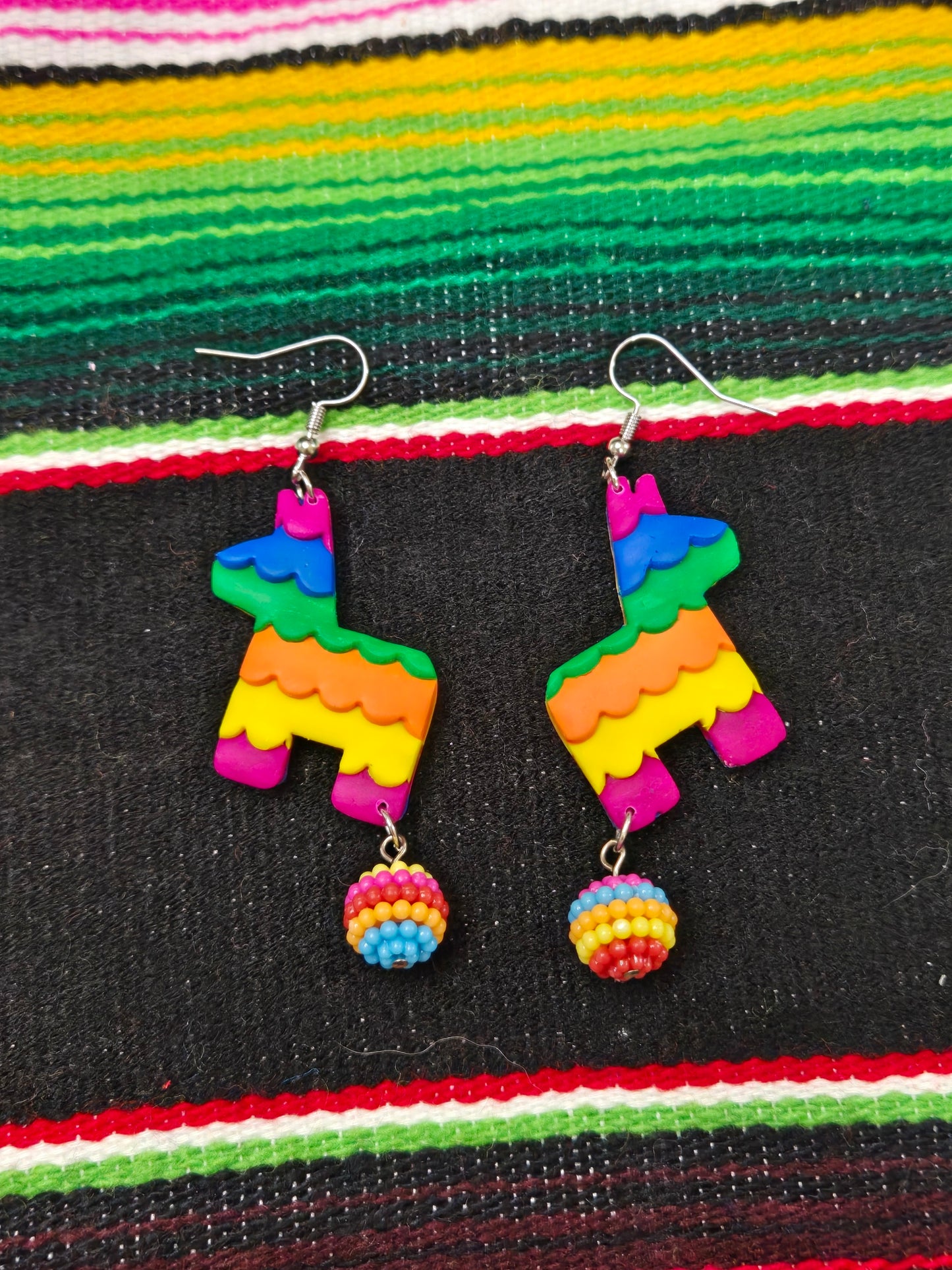 Fiesta Pop! Piñatas